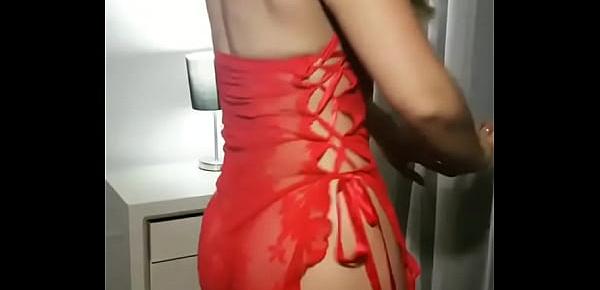  Baile sexy con vestido rojo